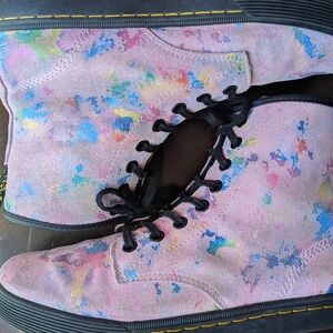 Dr. Martens Sheridan Women's Suede Boots Pink Rainbow Burst Size 7 US L.